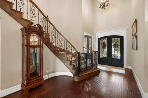 Entry Way - 7810 Sunset Falls Ct, Spring, TX 77379 photo 3 of 4