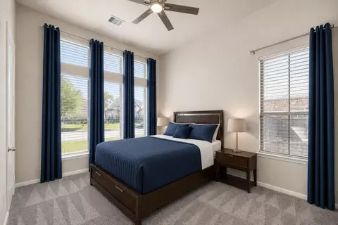 Bedroom - 7110 Pondhawk Dr, Katy, TX 77493 photo 2 of 5