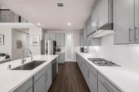 Kitchen - 7110 Pondhawk Dr, Katy, TX 77493 photo 2 of 3