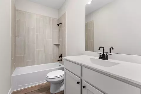 Bath - 1130 Campside Dr, Beasley, TX 77417 photo 3 of 3