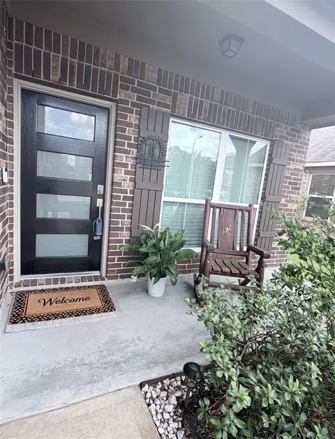 Exterior - 3226 Dappled Vale Trl, Spring, TX 77373 photo 2 of 3