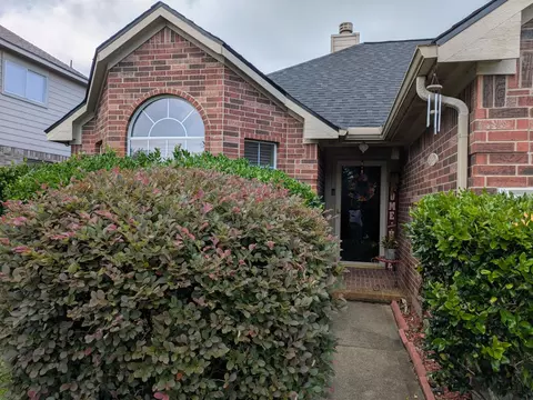 8005 Big Oak Dr, Texas City, TX 77591