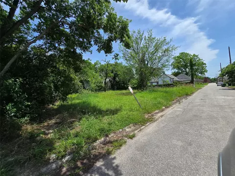 4 Berry St, Houston, TX 77004