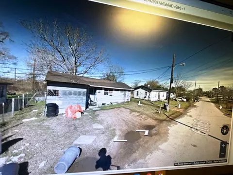 622 6th St, Eagle Lake, TX 77434 photo 6