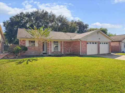 2713 34th Ave N, Texas City, TX 77590