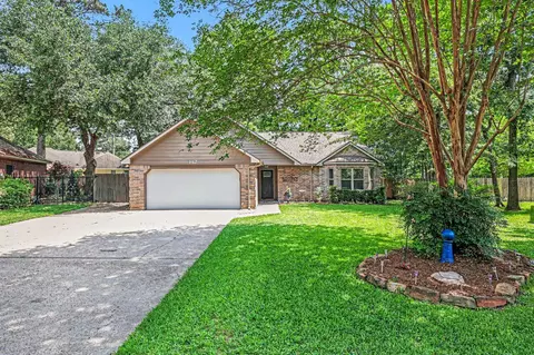 142 S Park Dr, Montgomery, TX 77356