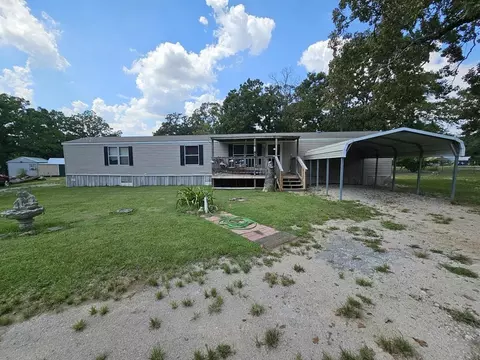301 An County Road 1370, Palestine, TX 75801