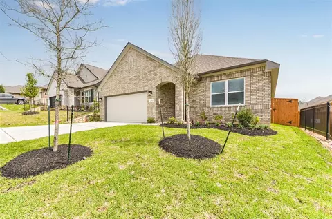 670 Red Elm Ln, Conroe, TX 77304 photo 1
