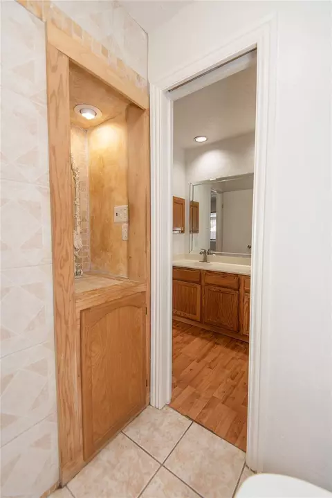 Bath - 21734 Nickerton Ln, Spring, TX 77388 photo 5 of 5