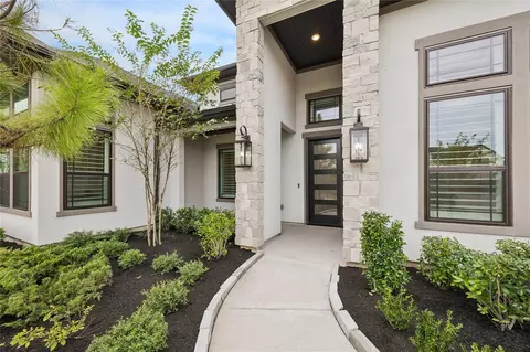 Exterior - 27720 Hazelbrook Ln, Spring, TX 77386 photo 2 of 6