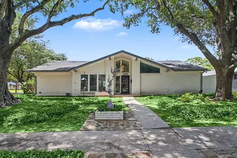 5603 Grape St, Houston, TX 77096