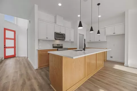 115 Capetown Ln, Montgomery, TX 77356