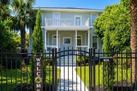 1624 Avenue K Ave, Galveston, TX 77550