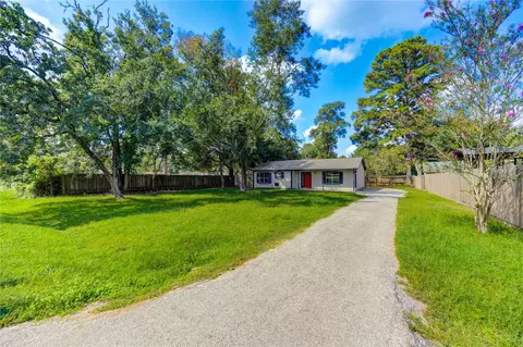 26523 S Carrol Ln, Magnolia, TX 77355