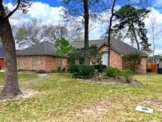 18 Windsor Dr, Conroe, TX 77304
