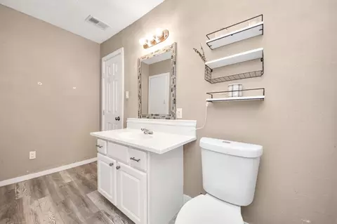 Bath - 1806 Miami Rd, Pasadena, TX 77502 photo 1 of 1