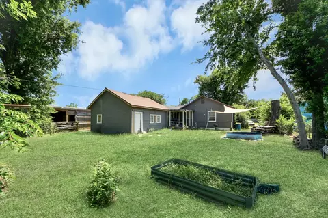 Exterior - 1806 Miami Rd, Pasadena, TX 77502 photo 4 of 12