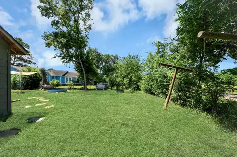 Exterior - 1806 Miami Rd, Pasadena, TX 77502 photo 7 of 12