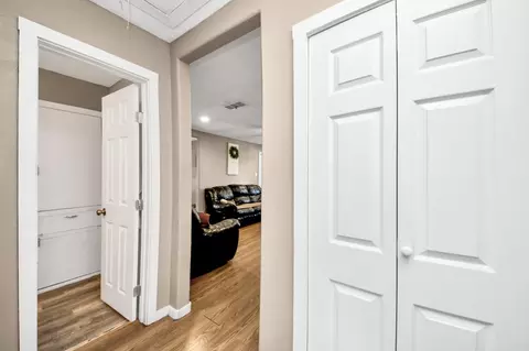 Entry Way - 1806 Miami Rd, Pasadena, TX 77502 photo 3 of 3