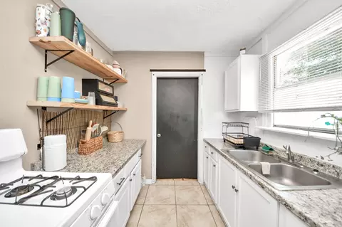 Kitchen - 1806 Miami Rd, Pasadena, TX 77502 photo 2 of 3
