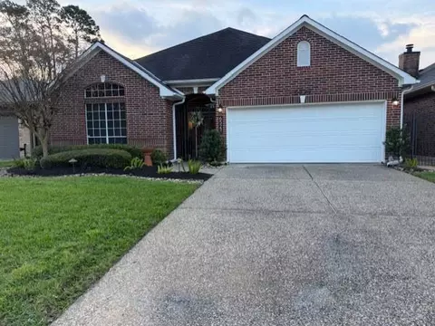 6527 Prairie Dunes Dr, Houston, TX 77069