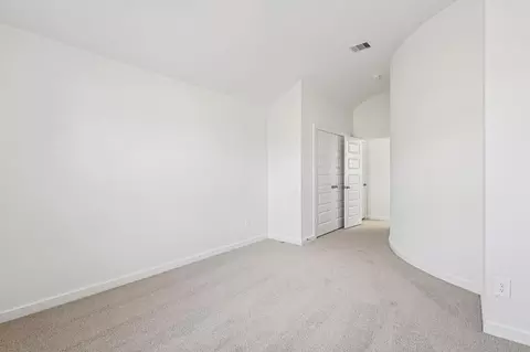Bedroom - 2118 Rawls Ranch Dr, Conroe, TX 77301 photo 8 of 11