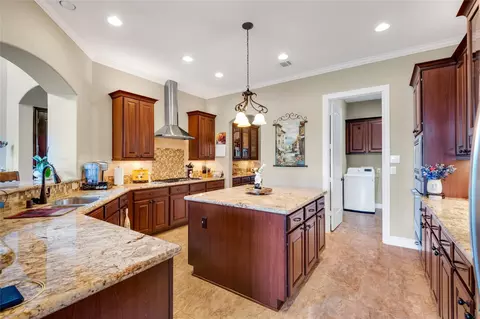Kitchen - 6119 Lofty Ln, Spring, TX 77379 photo 4 of 4