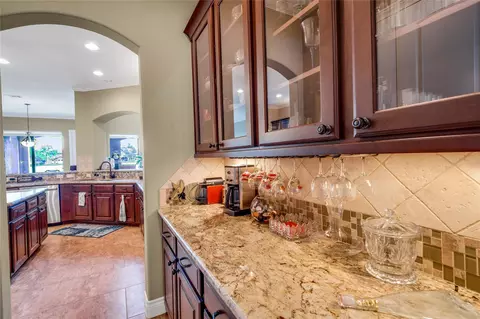 Kitchen - 6119 Lofty Ln, Spring, TX 77379 photo 3 of 4