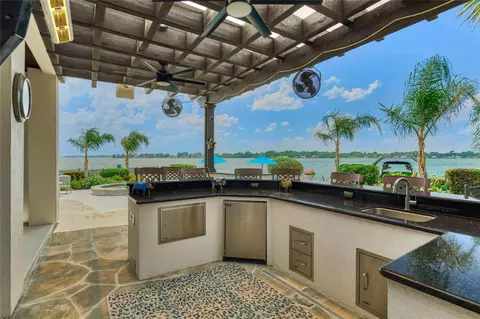 Kitchen - 9943 Pebble View Ct, Conroe, TX 77304 photo 7 of 7