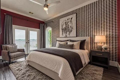 Bedroom - 9943 Pebble View Ct, Conroe, TX 77304 photo 5 of 5