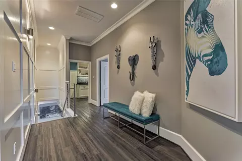 Entry Way - 9943 Pebble View Ct, Conroe, TX 77304 photo 3 of 3