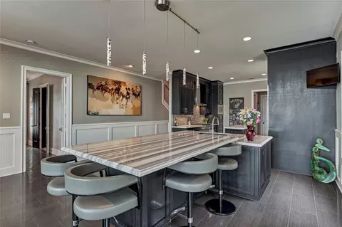Kitchen - 9943 Pebble View Ct, Conroe, TX 77304 photo 2 of 7