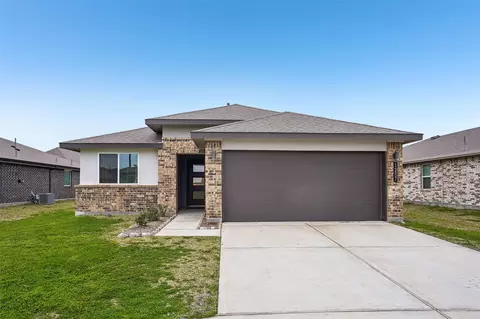 14807 Cold Water Dr, Baytown, TX 77523