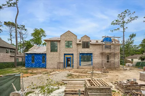 10607 Gawain Ln, Hunters Creek Village, TX 77024