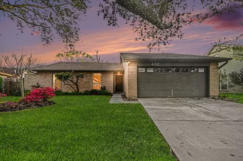 482 Lost Rock Dr, Webster, TX 77598