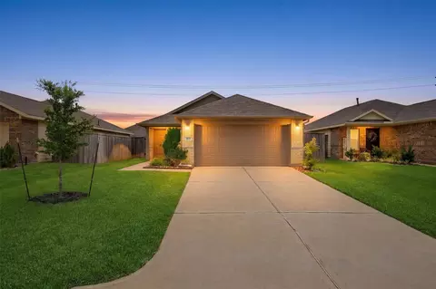 213 Rustic Ridge Cir, Magnolia, TX 77354