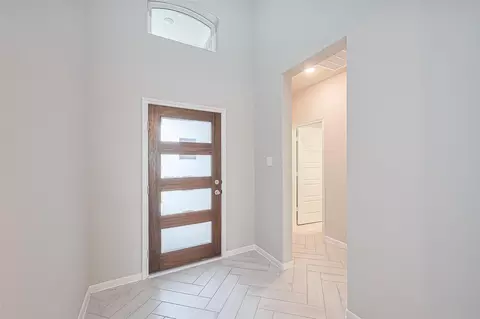 Entry Way - 1335 Austin Colony Dr, Angleton, TX 77515 photo 2 of 10