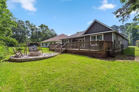 Exterior - 129 Bridgepoint, Onalaska, TX 77360 photo 3 of 7