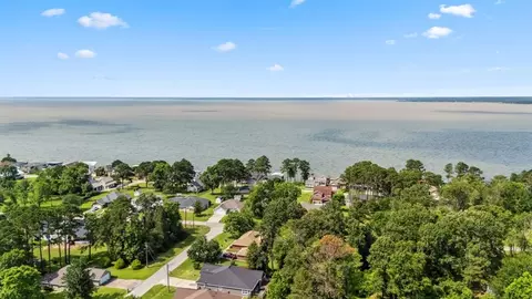 View/Area - 129 Bridgepoint, Onalaska, TX 77360 photo 6 of 6