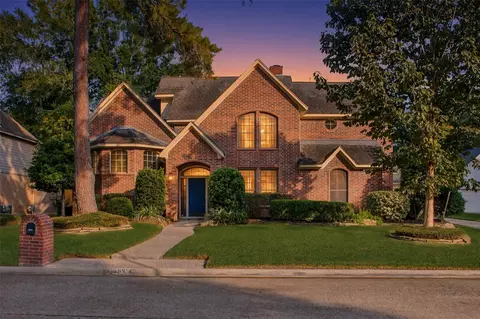 5814 Woodland Creek Dr, Kingwood, TX 77345