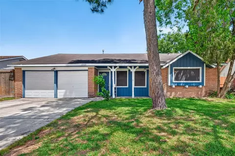 11323 Sagewood Dr, Houston, TX 77089