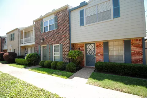 12739 Huntingwick Dr #151, Houston, TX 77024