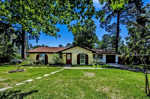 191 Navaho Trl, Onalaska, TX 77360