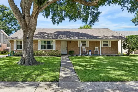 5926 Kuldell Dr, Houston, TX 77074