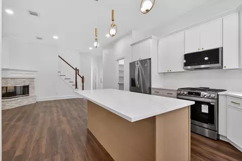 Kitchen - 17519 Shelburne Ln, Spring, TX 77379 photo 2 of 3