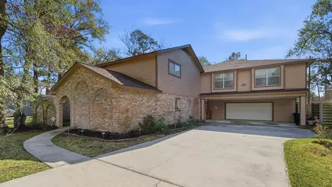 211 Shenandoah Dr, Shenandoah, TX 77381