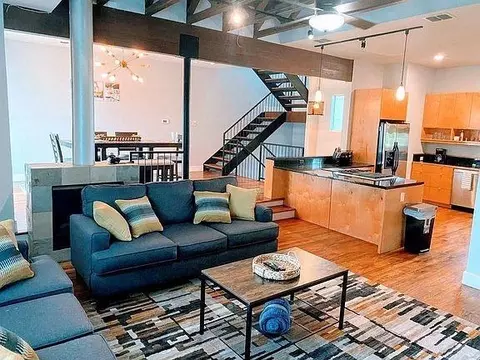 318 Mcalpine St, Houston, TX 77003