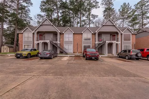 2402 Sycamore Ave #D6, Huntsville, TX 77340