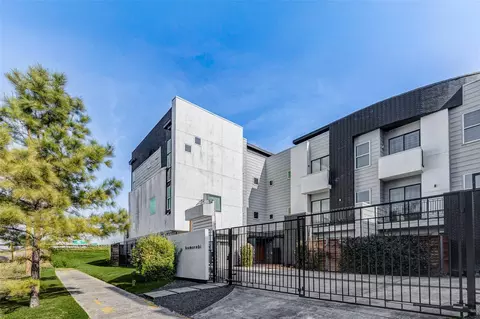 4115 Chartres St, Houston, TX 77004