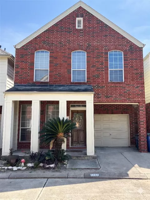1751 Aden Mist Dr, Houston, TX 77003